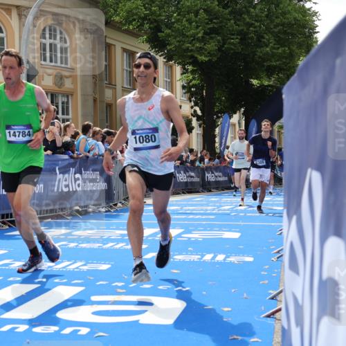 29.06.2025 - hella hamburg halbmarathon Strokosch-Dieckow http://msf.ph/oto/8233714 29.06.2025 10:34:19 Ziel 1002, 1080, 3005, 5550, 7901, 9686, 14784, 16417, 18099, 18906 meine-sportfotos.de