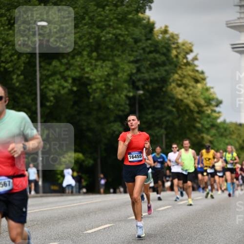29.06.2025 - hella hamburg halbmarathon Dr. Thomas Lammeyer http://msf.ph/oto/8233760 29.06.2025 10:13:34 Kennedybrücke 5511, 7081, 7187, 7636, 9306, 9366, 9434, 9781, 10036, 10819, 10943, 11067 meine-sportfotos.de