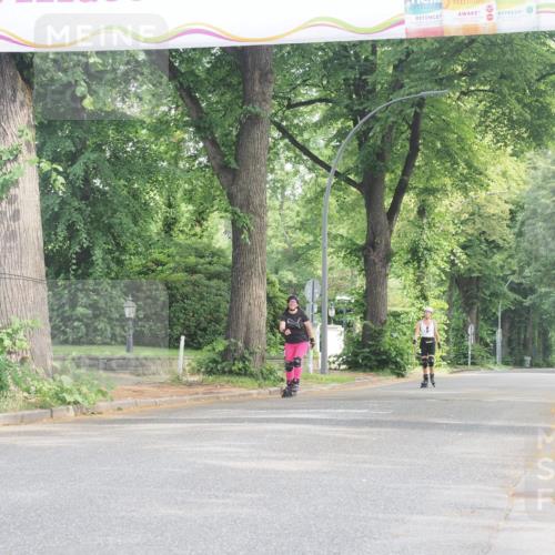 29.06.2025 - hella hamburg halbmarathon KatJ http://msf.ph/oto/8233803 29.06.2025 09:43:26 Zwischen KM18-KM19  meine-sportfotos.de