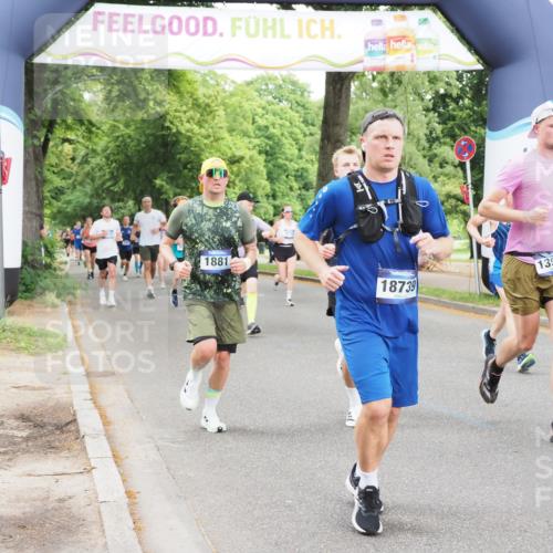 29.06.2025 - hella hamburg halbmarathon MichiJ http://msf.ph/oto/8233808 29.06.2025 10:49:50 Zwischen KM18-KM19 1126, 1334, 1573, 1722, 1724, 1881, 3001, 4370, 4665, 5734, 8469, 8822, 9899, 10194, 10214, 13528, 15093, 18028, 18359, 18717, 18739 meine-sportfotos.de