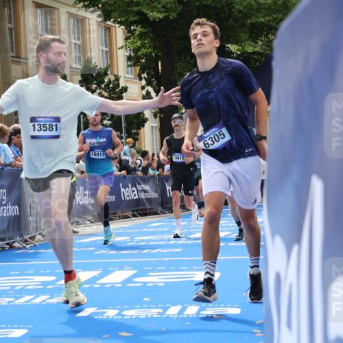 29.06.2025 - hella hamburg halbmarathon Strokosch-Dieckow http://msf.ph/oto/8233819 29.06.2025 10:34:22 Ziel 1002, 1080, 3005, 5550, 6305, 9686, 13618, 14784, 16417, 18099 meine-sportfotos.de
