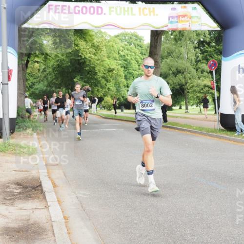 29.06.2025 - hella hamburg halbmarathon MichiJ http://msf.ph/oto/8233826 29.06.2025 10:26:48 Zwischen KM18-KM19 5091, 8002, 9171, 10922, 11282, 11423, 12900, 15382, 18584 meine-sportfotos.de