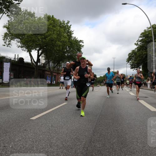 29.06.2025 - hella hamburg halbmarathon Yannick Fuchs http://msf.ph/oto/8233881 29.06.2025 10:47:00 20KM 1257, 1258, 1482, 1683, 2111, 2208, 2346, 2910, 3334, 3399, 3999, 4065, 4419, 4587, 4726, 5077, 5169, 5194, 5607, 5907, 6198, 6897, 7232, 7383, 7509, 8273, 8361, 8587, 8651, 8955, 9065, 9163, 10529, 10724, 11217, 11588, 11589, 11604, 11689, 12155, 12482, 12910, 14805, 15430, 15681, 15980, 16467, 16929, 17710, 18249, 18331, 18720, 18901, 19208, 19244 meine-sportfotos.de