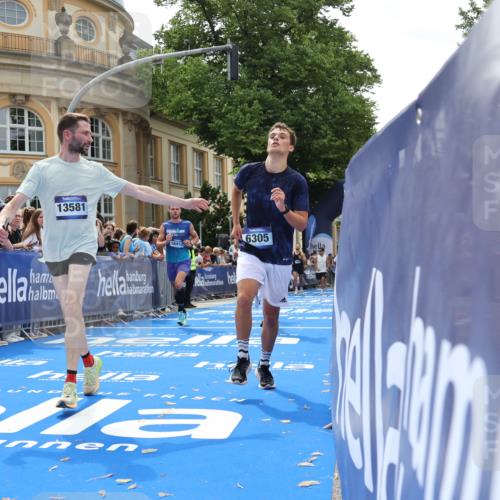 29.06.2025 - hella hamburg halbmarathon Strokosch-Dieckow http://msf.ph/oto/8233903 29.06.2025 10:34:22 Ziel 1002, 1080, 3005, 5550, 6305, 9686, 13618, 14784, 16417, 18099 meine-sportfotos.de