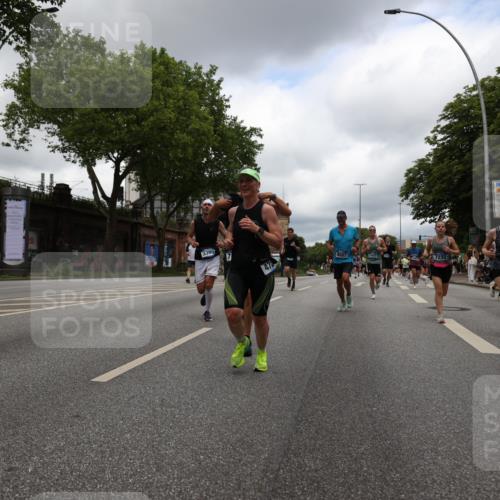 29.06.2025 - hella hamburg halbmarathon Yannick Fuchs http://msf.ph/oto/8233955 29.06.2025 10:47:00 20KM 1257, 1258, 1482, 1683, 2111, 2208, 2346, 2910, 3334, 3399, 3999, 4065, 4419, 4587, 4726, 5077, 5169, 5194, 5607, 5907, 6198, 6897, 7232, 7383, 7509, 8273, 8361, 8587, 8651, 8955, 9065, 9163, 10529, 10724, 11217, 11588, 11589, 11604, 11689, 12155, 12482, 12910, 14805, 15430, 15681, 15980, 16467, 16929, 17710, 18249, 18331, 18720, 18901, 19208, 19244 meine-sportfotos.de