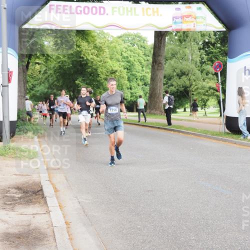 29.06.2025 - hella hamburg halbmarathon MichiJ http://msf.ph/oto/8233987 29.06.2025 10:26:50 Zwischen KM18-KM19 2296, 4148, 5091, 8002, 10922, 11282, 11423, 12900, 15382, 18584 meine-sportfotos.de