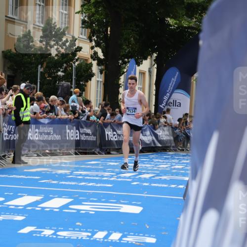 29.06.2025 - hella hamburg halbmarathon Strokosch-Dieckow http://msf.ph/oto/8234094 29.06.2025 10:34:29 Ziel 1644, 5550, 6305, 7534, 9686, 11230, 11661, 13618, 16148, 16417, 18099 meine-sportfotos.de