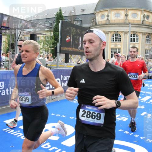 29.06.2025 - hella hamburg halbmarathon Michael Strokosch http://msf.ph/oto/8234159 29.06.2025 10:47:34 Ziel 51, 1012, 1070, 1592, 1696, 2284, 2839, 2869, 2953, 3304, 5532, 5650, 5889, 6009, 8023, 8234, 8852, 8927, 9305, 11021, 12870, 13223, 13303, 15350, 15479, 15923, 17846, 17905, 18104, 18758, 19181 meine-sportfotos.de