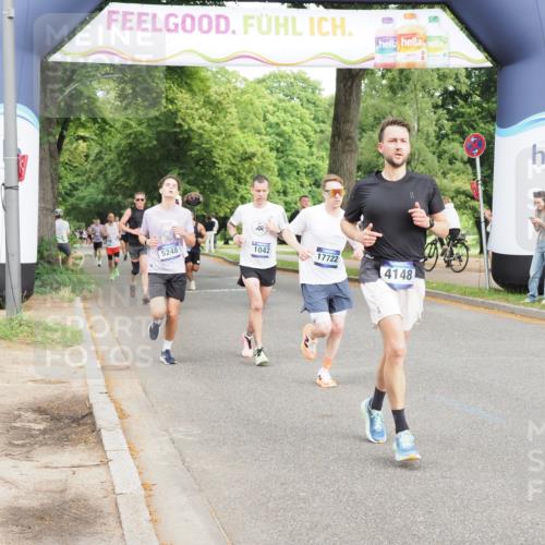29.06.2025 - hella hamburg halbmarathon MichiJ http://msf.ph/oto/8234197 29.06.2025 10:26:52 Zwischen KM18-KM19 2262, 2296, 4148, 5248, 8002, 11423, 12900, 14274, 17722 meine-sportfotos.de