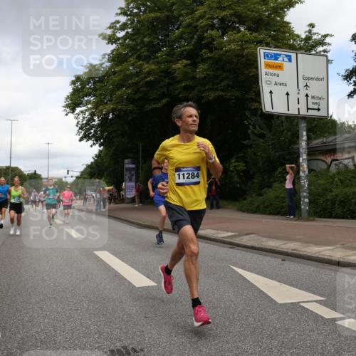 29.06.2025 - hella hamburg halbmarathon Yannick Fuchs http://msf.ph/oto/8234201 29.06.2025 10:34:24 20KM 1358, 1975, 2044, 2573, 2972, 3547, 3626, 4381, 4398, 4565, 4766, 4888, 5752, 6149, 8319, 8346, 8574, 8933, 9116, 9540, 11284, 11714, 11806, 12046, 12091, 12372, 13190, 14077, 14272, 14699, 15336, 15421, 15435, 15744, 15828, 17425, 17668, 17792, 17916, 17973, 18013, 18154, 18803 meine-sportfotos.de