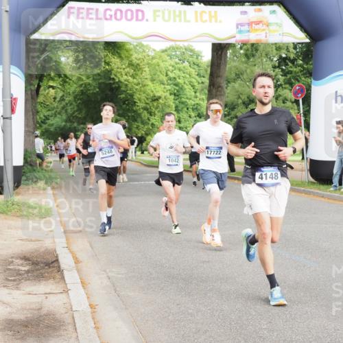 29.06.2025 - hella hamburg halbmarathon MichiJ http://msf.ph/oto/8234222 29.06.2025 10:26:52 Zwischen KM18-KM19 2262, 2296, 4148, 5248, 8002, 11423, 12900, 14274, 17722 meine-sportfotos.de