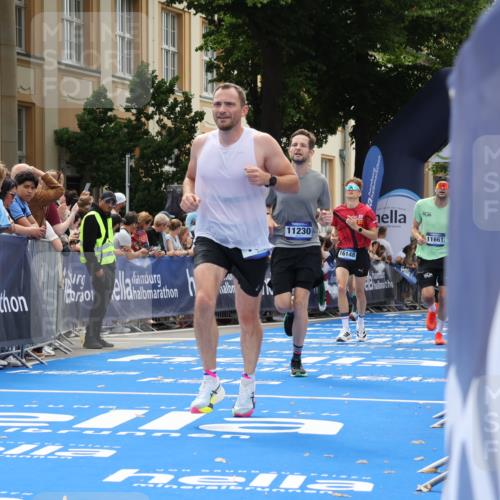 29.06.2025 - hella hamburg halbmarathon Strokosch-Dieckow http://msf.ph/oto/8234277 29.06.2025 10:34:33 Ziel 1644, 6169, 6305, 6878, 7534, 8395, 11230, 11661, 13618, 14289, 15887, 16148, 18026 meine-sportfotos.de