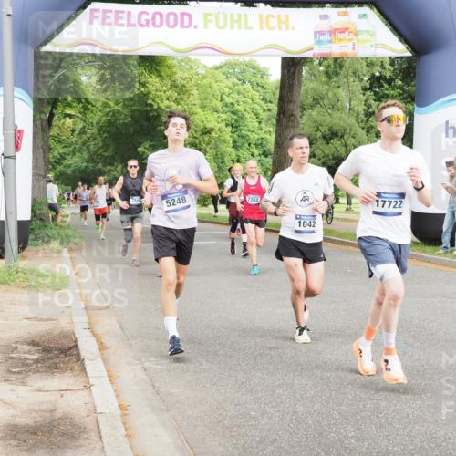 29.06.2025 - hella hamburg halbmarathon MichiJ http://msf.ph/oto/8234290 29.06.2025 10:26:53 Zwischen KM18-KM19 1042, 2262, 2296, 4148, 5248, 8002, 11423, 14274, 17722 meine-sportfotos.de