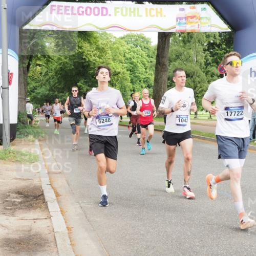 29.06.2025 - hella hamburg halbmarathon MichiJ http://msf.ph/oto/8234314 29.06.2025 10:26:53 Zwischen KM18-KM19 1042, 2262, 2296, 4148, 5248, 8002, 11423, 14274, 17722 meine-sportfotos.de