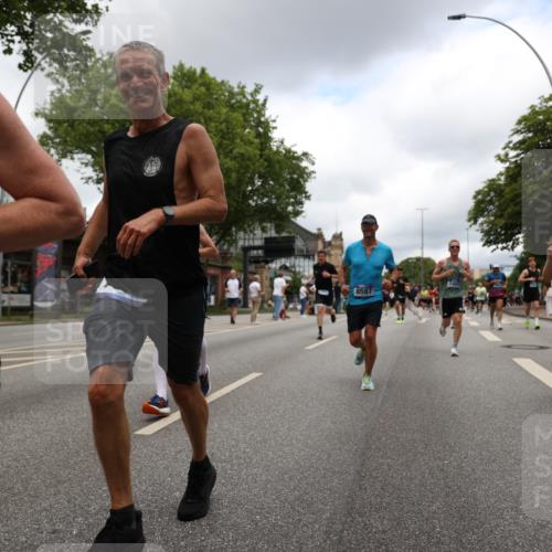 29.06.2025 - hella hamburg halbmarathon Yannick Fuchs http://msf.ph/oto/8234333 29.06.2025 10:47:01 20KM 1258, 1482, 1683, 2111, 2208, 2346, 2910, 3334, 3399, 3999, 4065, 4419, 4587, 4726, 5077, 5169, 5194, 5607, 5907, 6198, 6897, 7232, 7383, 7509, 8273, 8361, 8587, 8651, 8955, 9065, 9163, 10529, 10724, 11217, 11588, 11589, 11604, 11689, 12155, 12482, 12910, 14805, 15430, 15681, 15980, 16467, 16929, 17710, 18249, 18331, 18720, 18901, 19208, 19244 meine-sportfotos.de