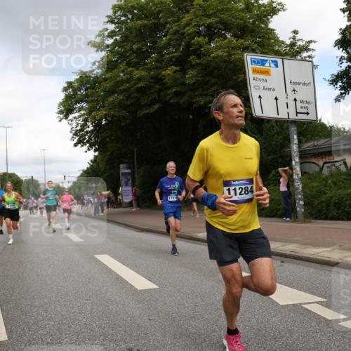29.06.2025 - hella hamburg halbmarathon Yannick Fuchs http://msf.ph/oto/8234407 29.06.2025 10:34:24 20KM 1358, 1975, 2044, 2573, 2972, 3547, 3626, 4381, 4398, 4565, 4766, 4888, 5752, 6149, 8319, 8346, 8574, 8933, 9116, 9540, 11284, 11714, 11806, 12046, 12091, 12372, 13190, 14077, 14272, 14699, 15336, 15421, 15435, 15744, 15828, 17425, 17668, 17792, 17916, 17973, 18013, 18154, 18803 meine-sportfotos.de