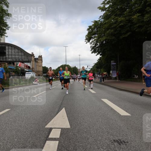 29.06.2025 - hella hamburg halbmarathon Yannick Fuchs http://msf.ph/oto/8234446 29.06.2025 10:34:25 20KM 1358, 1975, 2044, 2573, 2972, 3547, 3626, 4381, 4398, 4565, 4766, 4888, 5752, 6149, 8319, 8346, 8574, 8933, 9116, 9540, 11284, 11714, 11806, 12046, 12091, 12372, 13190, 14077, 14272, 14699, 15421, 15435, 15828, 17425, 17668, 17792, 17916, 17973, 18013, 18154, 18803 meine-sportfotos.de