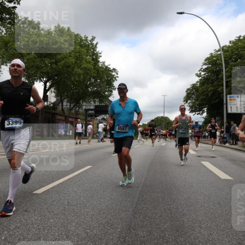 29.06.2025 - hella hamburg halbmarathon Yannick Fuchs http://msf.ph/oto/8234449 29.06.2025 10:47:02 20KM 1258, 1482, 1683, 2074, 2111, 2208, 2346, 2910, 3334, 3399, 3999, 4065, 4419, 4587, 4726, 5077, 5169, 5194, 5607, 5907, 6198, 6897, 7232, 7383, 7509, 8273, 8361, 8587, 8651, 8955, 9065, 9163, 9537, 10529, 10724, 11217, 11588, 11589, 11604, 11689, 11992, 12155, 12482, 12875, 12910, 14805, 15430, 15681, 15980, 16467, 16929, 17710, 18249, 18331, 18720, 18901, 19208, 19244 meine-sportfotos.de