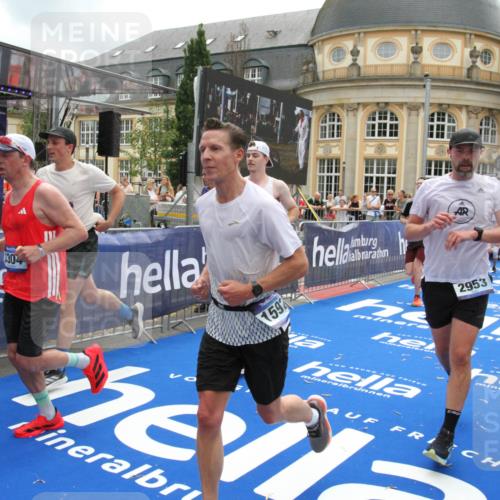 29.06.2025 - hella hamburg halbmarathon Michael Strokosch http://msf.ph/oto/8234459 29.06.2025 10:47:35 Ziel 1012, 1070, 1320, 1592, 1696, 2284, 2839, 2869, 2953, 3304, 5532, 5889, 6009, 8023, 8234, 8852, 8927, 9305, 10969, 11021, 12870, 13223, 13303, 14619, 15451, 15479, 15923, 17846, 17905, 18104, 18758, 19181 meine-sportfotos.de