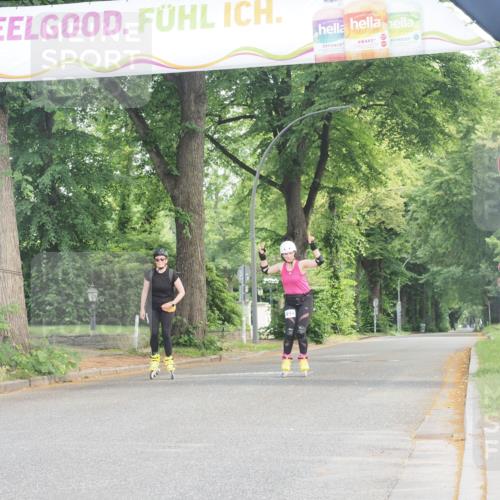 29.06.2025 - hella hamburg halbmarathon KatJ http://msf.ph/oto/8234526 29.06.2025 09:44:05 Zwischen KM18-KM19  meine-sportfotos.de