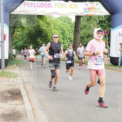 29.06.2025 - hella hamburg halbmarathon MichiJ http://msf.ph/oto/8234604 29.06.2025 10:26:55 Zwischen KM18-KM19 1042, 2262, 2296, 4148, 5248, 7229, 8002, 11952, 14274, 15888, 17722 meine-sportfotos.de