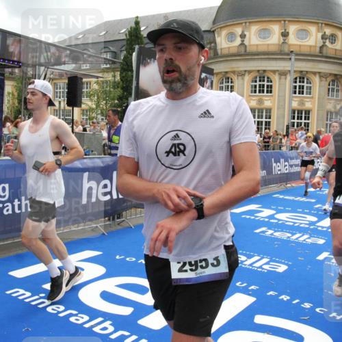 29.06.2025 - hella hamburg halbmarathon Michael Strokosch http://msf.ph/oto/8234606 29.06.2025 10:47:36 Ziel 1070, 1320, 1592, 1696, 2284, 2953, 3304, 5532, 5889, 6009, 8023, 8234, 8852, 8927, 10969, 11021, 12870, 13223, 13303, 14618, 14619, 15451, 15479, 17846, 17905, 18104, 18970, 19181 meine-sportfotos.de