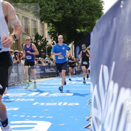 29.06.2025 - hella hamburg halbmarathon Strokosch-Dieckow http://msf.ph/oto/8234745 29.06.2025 10:34:47 Ziel 1217, 1562, 2879, 4477, 5048, 5152, 5554, 6704, 7466, 8395, 12204, 12369, 12751, 14289, 14388, 14549, 14603, 14629, 14952, 15991, 16712, 17014, 18183, 18237, 18419, 18837 meine-sportfotos.de
