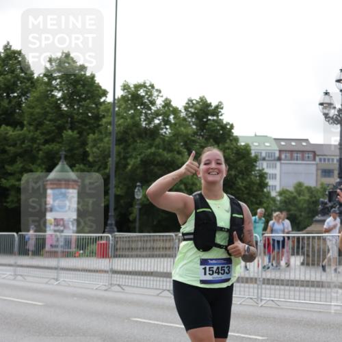 29.06.2025 - hella hamburg halbmarathon Jannik Wohlers http://msf.ph/oto/8234860 29.06.2025 10:28:33 Lombardsbrücke 1518, 1557, 1869, 3717, 4161, 4362, 4834, 4982, 5167, 5249, 5250, 7169, 10068, 12099, 12442, 14205, 15143, 15452, 15453 meine-sportfotos.de