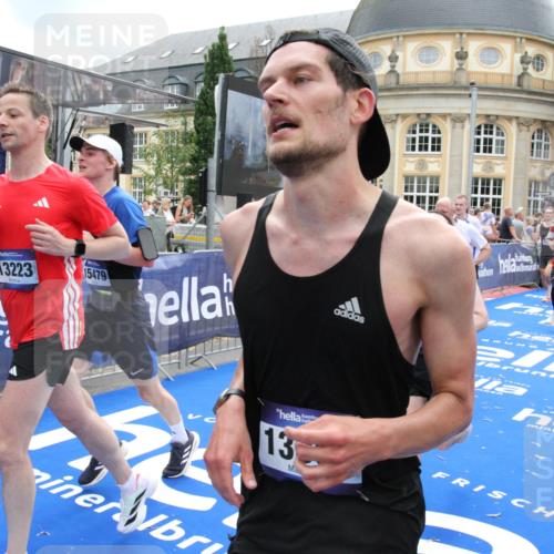 29.06.2025 - hella hamburg halbmarathon Michael Strokosch http://msf.ph/oto/8234865 29.06.2025 10:47:38 Ziel 1070, 1320, 1592, 1696, 2284, 2953, 5889, 6009, 8023, 8234, 8927, 10969, 11021, 12870, 13223, 13303, 14618, 14619, 15451, 15479, 17905, 18104, 18970, 19181 meine-sportfotos.de