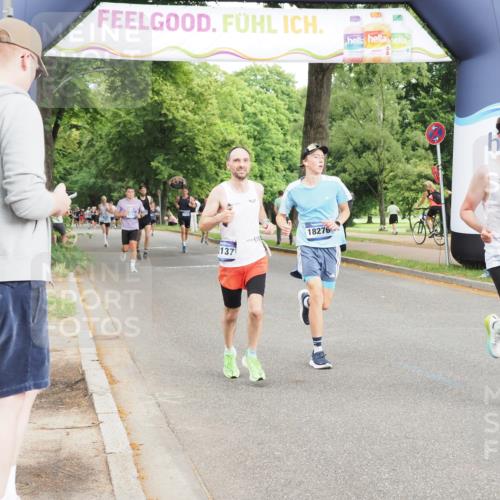 29.06.2025 - hella hamburg halbmarathon MichiJ http://msf.ph/oto/8235040 29.06.2025 10:26:58 Zwischen KM18-KM19 1042, 2262, 2296, 4148, 5248, 6684, 7229, 11952, 12137, 14274, 14992, 15888, 17722, 18276, 18529 meine-sportfotos.de