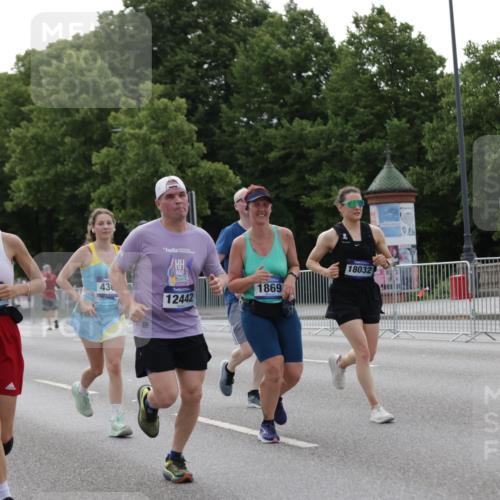 29.06.2025 - hella hamburg halbmarathon Jannik Wohlers http://msf.ph/oto/8235082 29.06.2025 10:28:35 Lombardsbrücke 1518, 1557, 1869, 3717, 4161, 4362, 4834, 4982, 5167, 5249, 7169, 12099, 12442, 14205, 15143, 15452, 15453 meine-sportfotos.de