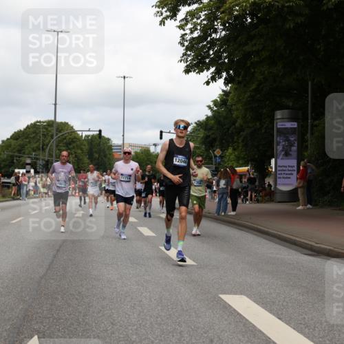 29.06.2025 - hella hamburg halbmarathon Yannick Fuchs http://msf.ph/oto/8235155 29.06.2025 10:34:28 20KM 1358, 1975, 2044, 2573, 2972, 3547, 3626, 4381, 4398, 4766, 4888, 5752, 6149, 6152, 7495, 7622, 8346, 8467, 8574, 8933, 9116, 9540, 11284, 11714, 11806, 12046, 12091, 12372, 13190, 14077, 14699, 15421, 15435, 15813, 15828, 17425, 17792, 17916, 17973, 18013, 18154 meine-sportfotos.de