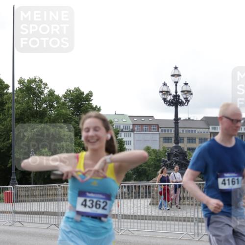 29.06.2025 - hella hamburg halbmarathon Jannik Wohlers http://msf.ph/oto/8235360 29.06.2025 10:28:38 Lombardsbrücke 1869, 2688, 3717, 4161, 4362, 4834, 4982, 5167, 6345, 7169, 8048, 12099, 12404, 12442, 14205, 15143, 15452, 15453, 15952, 15955 meine-sportfotos.de