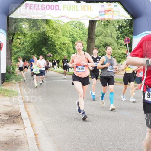 29.06.2025 - hella hamburg halbmarathon MichiJ http://msf.ph/oto/8235514 29.06.2025 10:49:58 Zwischen KM18-KM19 1254, 1334, 1464, 1573, 2683, 3001, 3921, 4538, 5384, 9439, 9554, 9718, 10705, 12004, 13503, 14135, 15252, 16808, 17757, 18999 meine-sportfotos.de