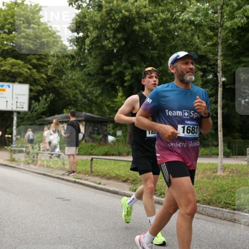 29.06.2025 - hella hamburg halbmarathon Yannick Fuchs http://msf.ph/oto/8235619 29.06.2025 10:47:06 20KM 1258, 1482, 1499, 1683, 1783, 2074, 2099, 2208, 2346, 2910, 3059, 3334, 3399, 3999, 4065, 4419, 4587, 4635, 4726, 5077, 5607, 5907, 6198, 6628, 6897, 7232, 7383, 7509, 8273, 8361, 8587, 8651, 9065, 9163, 9537, 10724, 11217, 11588, 11589, 11604, 11689, 11992, 12155, 12482, 12875, 12910, 14323, 14805, 15179, 15430, 15681, 15980, 16467, 16986, 17710, 18249, 18720, 18901, 19208, 19244 meine-sportfotos.de