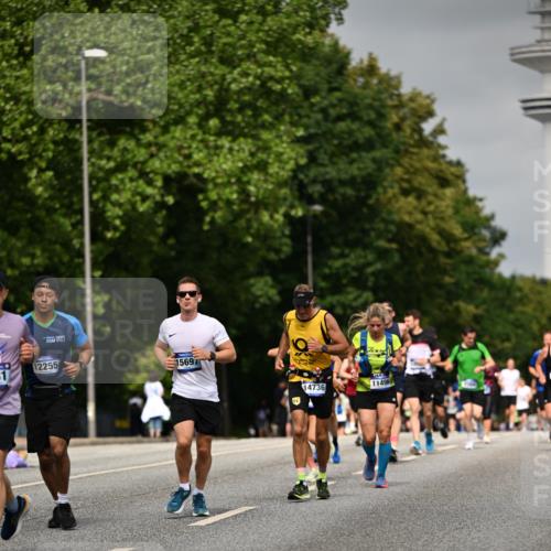 29.06.2025 - hella hamburg halbmarathon Dr. Thomas Lammeyer http://msf.ph/oto/8235650 29.06.2025 10:13:41 Kennedybrücke 1838, 3921, 5511, 7187, 7333, 7636, 8219, 9366, 9434, 9674, 9781, 10036, 10819, 10943, 11067 meine-sportfotos.de