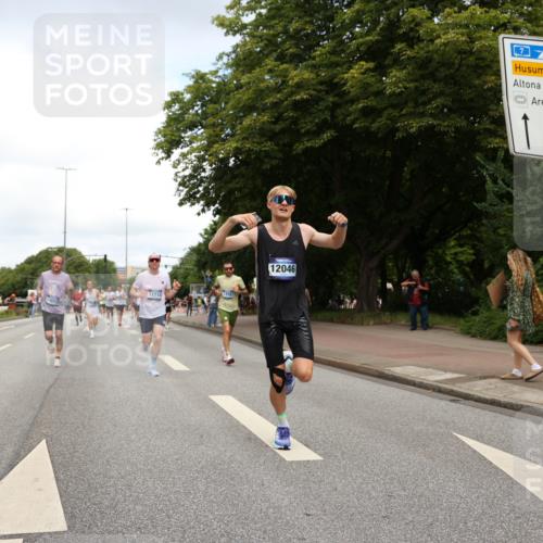 29.06.2025 - hella hamburg halbmarathon Yannick Fuchs http://msf.ph/oto/8235680 29.06.2025 10:34:29 20KM 1358, 1975, 2573, 2972, 3547, 3626, 4381, 4398, 4766, 4888, 5752, 6149, 6152, 7495, 7622, 8346, 8467, 8574, 8933, 9116, 9540, 11284, 11714, 11806, 12046, 12091, 12372, 13190, 14077, 14699, 15421, 15435, 15813, 15828, 16580, 17425, 17792, 17916, 17973, 18013, 18154 meine-sportfotos.de