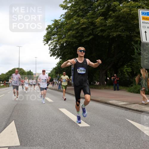 29.06.2025 - hella hamburg halbmarathon Yannick Fuchs http://msf.ph/oto/8235701 29.06.2025 10:34:30 20KM 1358, 1603, 1975, 2573, 2972, 3547, 3626, 4381, 4398, 4766, 4888, 5752, 6149, 6152, 7495, 7622, 8346, 8467, 8574, 8933, 9116, 9540, 11284, 11714, 11806, 12046, 12091, 13190, 14077, 14699, 15421, 15435, 15813, 15828, 16580, 17425, 17792, 17916, 17973, 18013, 18154, 18979 meine-sportfotos.de