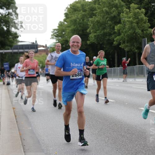 29.06.2025 - hella hamburg halbmarathon Jannik Wohlers http://msf.ph/oto/8235723 29.06.2025 10:28:43 Lombardsbrücke 1869, 2688, 4161, 4362, 4373, 4982, 6345, 7169, 7449, 8048, 10198, 11989, 12099, 12404, 12442, 12958, 13090, 14205, 15952, 15955, 16673, 18414 meine-sportfotos.de