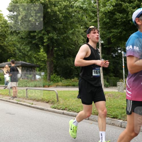 29.06.2025 - hella hamburg halbmarathon Yannick Fuchs http://msf.ph/oto/8235786 29.06.2025 10:47:06 20KM 1258, 1482, 1499, 1683, 1783, 2074, 2099, 2208, 2346, 2910, 3059, 3334, 3399, 3999, 4065, 4419, 4587, 4635, 4726, 5077, 5607, 5907, 6198, 6628, 6897, 7232, 7383, 7509, 8273, 8361, 8587, 8651, 9065, 9163, 9537, 10724, 11217, 11588, 11589, 11604, 11689, 11992, 12155, 12482, 12875, 12910, 14323, 14805, 15179, 15430, 15681, 15980, 16467, 16986, 17710, 18249, 18720, 18901, 19208, 19244 meine-sportfotos.de