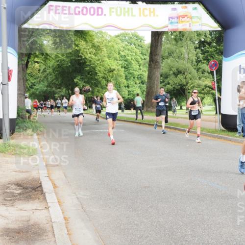 29.06.2025 - hella hamburg halbmarathon MichiJ http://msf.ph/oto/8235800 29.06.2025 10:27:03 Zwischen KM18-KM19 1710, 6684, 12137, 14688, 14992, 17726, 18276, 18529 meine-sportfotos.de