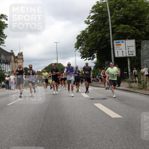 29.06.2025 - hella hamburg halbmarathon Yannick Fuchs http://msf.ph/oto/8235812 29.06.2025 10:47:07 20KM 1061, 1258, 1482, 1499, 1683, 1783, 2074, 2099, 2208, 2346, 2910, 3059, 3334, 3399, 3999, 4065, 4419, 4587, 4635, 4726, 5077, 5607, 5907, 6198, 6628, 6897, 7232, 7383, 7509, 8273, 8361, 8587, 8651, 9065, 9163, 9537, 10724, 11217, 11588, 11589, 11604, 11689, 11992, 12155, 12413, 12482, 12490, 12875, 12910, 14323, 14805, 15179, 15430, 15681, 15980, 16467, 16986, 18249, 18720, 18901, 19208, 19244 meine-sportfotos.de