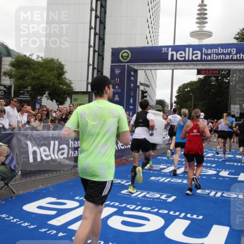 29.06.2025 - hella hamburg halbmarathon Michael Strokosch http://msf.ph/oto/8235842 29.06.2025 10:53:43 Ziel 1030, 1502, 1783, 2058, 2082, 2630, 3399, 3819, 5399, 6628, 6762, 10549, 10895, 11588, 11589, 11604, 12632, 13865, 14702, 15061, 15441, 15856, 16092, 17482, 18143, 18514, 18666, 18715 meine-sportfotos.de