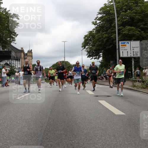 29.06.2025 - hella hamburg halbmarathon Yannick Fuchs http://msf.ph/oto/8235896 29.06.2025 10:47:07 20KM 1061, 1258, 1482, 1499, 1683, 1783, 2074, 2099, 2208, 2346, 2910, 3059, 3334, 3399, 3999, 4065, 4419, 4587, 4635, 4726, 5077, 5607, 5907, 6198, 6628, 6897, 7232, 7383, 7509, 8273, 8361, 8587, 8651, 9065, 9163, 9537, 10724, 11217, 11588, 11589, 11604, 11689, 11992, 12155, 12413, 12482, 12490, 12875, 12910, 14323, 14805, 15179, 15430, 15681, 15980, 16467, 16986, 18249, 18720, 18901, 19208, 19244 meine-sportfotos.de