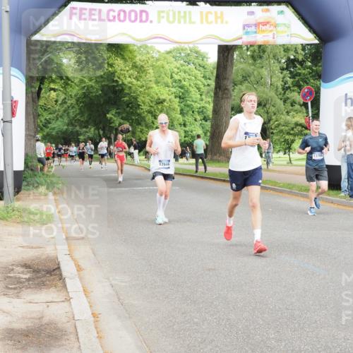 29.06.2025 - hella hamburg halbmarathon MichiJ http://msf.ph/oto/8235915 29.06.2025 10:27:05 Zwischen KM18-KM19 1710, 2745, 12137, 13755, 14688, 17154, 17646, 17726, 18276 meine-sportfotos.de