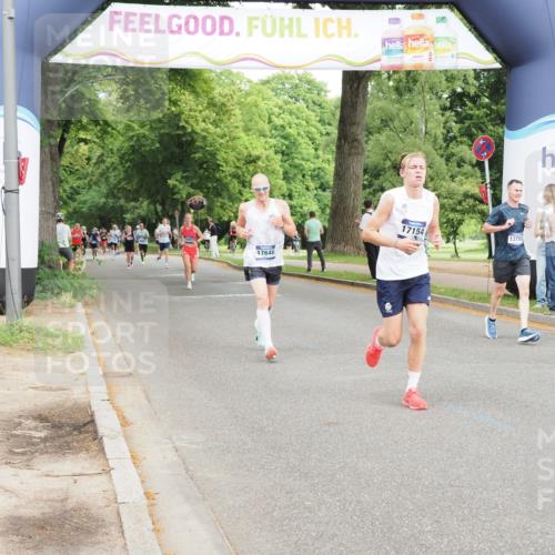 29.06.2025 - hella hamburg halbmarathon MichiJ http://msf.ph/oto/8235928 29.06.2025 10:27:05 Zwischen KM18-KM19 1710, 2745, 12137, 13755, 14688, 17154, 17646, 17726, 18276 meine-sportfotos.de