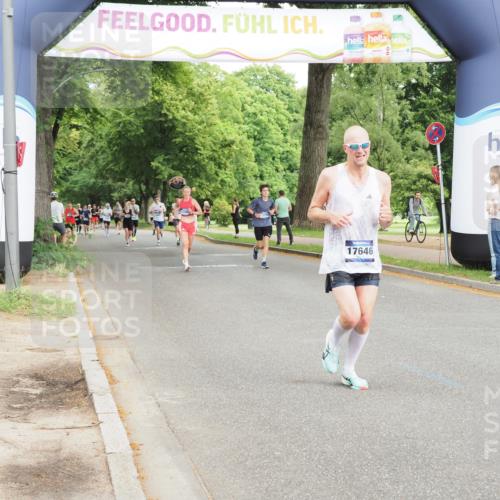 29.06.2025 - hella hamburg halbmarathon MichiJ http://msf.ph/oto/8236092 29.06.2025 10:27:07 Zwischen KM18-KM19 1710, 2745, 13755, 14688, 17154, 17646, 17726 meine-sportfotos.de