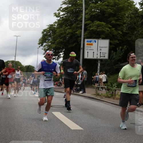 29.06.2025 - hella hamburg halbmarathon Yannick Fuchs http://msf.ph/oto/8236266 29.06.2025 10:47:08 20KM 1061, 1258, 1499, 1683, 1706, 1783, 2074, 2099, 2208, 2346, 2910, 3059, 3334, 3399, 3999, 4065, 4419, 4587, 4635, 5077, 5607, 5907, 6198, 6628, 6897, 7232, 7383, 7509, 8273, 8361, 8587, 8651, 9065, 9163, 9537, 10724, 11217, 11588, 11589, 11604, 11689, 11992, 12155, 12413, 12482, 12490, 12875, 12910, 14323, 14805, 15126, 15179, 15430, 15681, 15980, 16467, 16538, 16986, 18249, 18720, 18901, 19208, 19244 meine-sportfotos.de