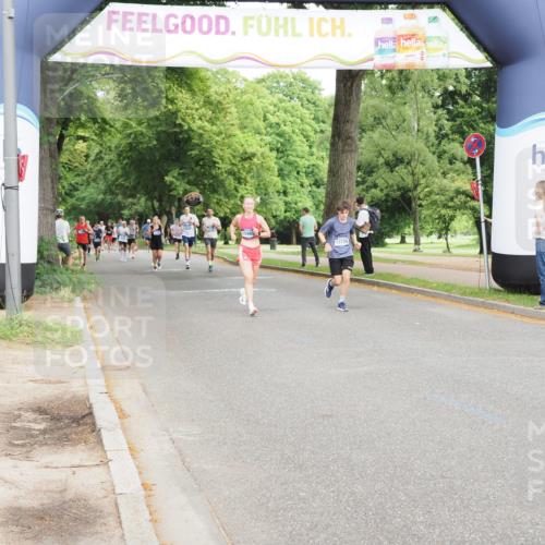 29.06.2025 - hella hamburg halbmarathon MichiJ http://msf.ph/oto/8236287 29.06.2025 10:27:08 Zwischen KM18-KM19 1710, 2745, 13755, 14688, 15965, 17154, 17646, 17726 meine-sportfotos.de