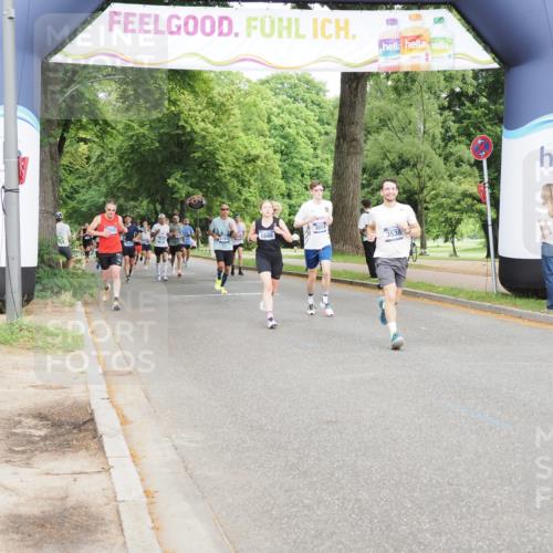 29.06.2025 - hella hamburg halbmarathon MichiJ http://msf.ph/oto/8236448 29.06.2025 10:27:13 Zwischen KM18-KM19 3014, 3530, 13729, 13755, 15965 meine-sportfotos.de